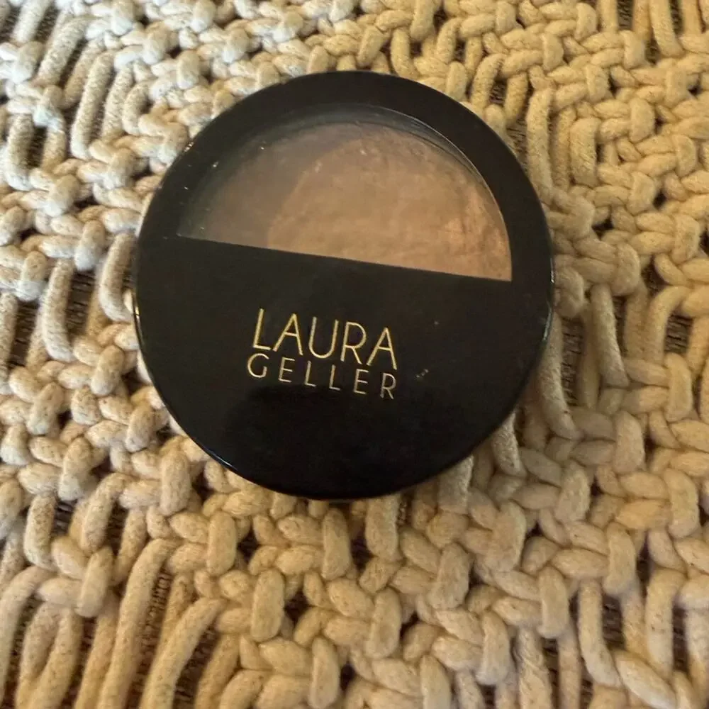 Laura Gellar Baked Balance powder in porcelain 60% full